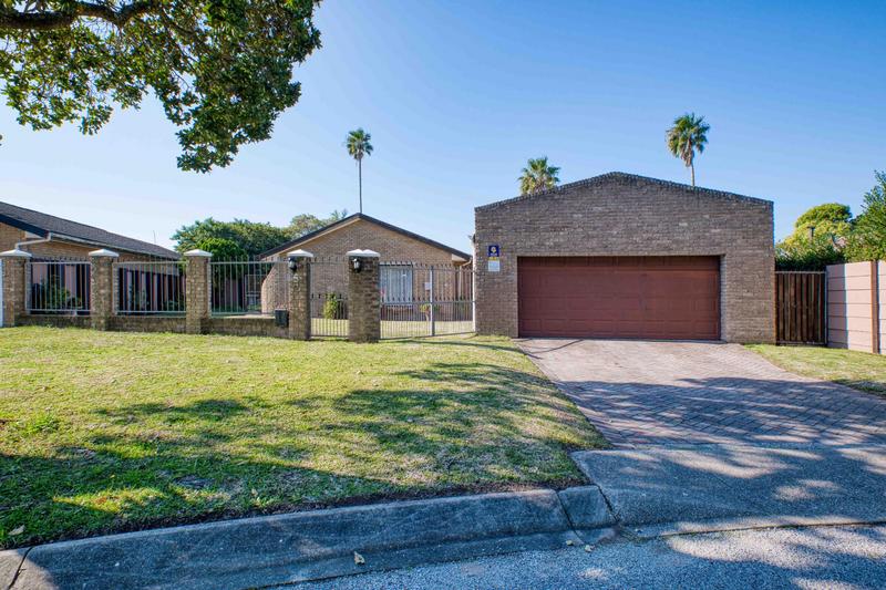 3 Bedroom Property for Sale in Walmer Downs Eastern Cape